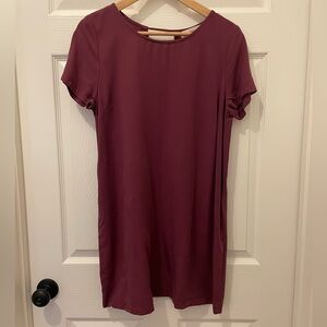 Impressions size medium purple dress. Burgundy dress with pockets, short sleeve